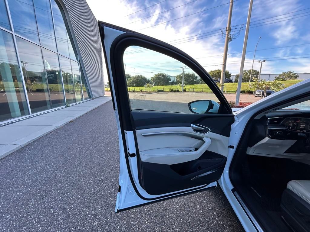 2024 Audi Q8 e-tron Premium Plus Lakeland FL
