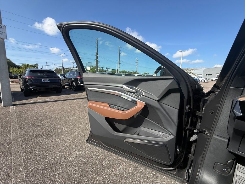 2024 Audi Q8 e-tron Premium Plus Lakeland FL
