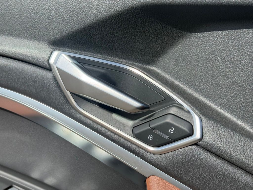 2024 Audi Q8 e-tron Premium Plus Lakeland FL