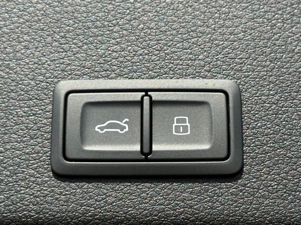 2024 Audi Q8 e-tron Premium Plus Lakeland FL