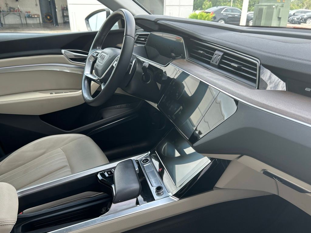 2024 Audi Q8 e-tron Premium Plus Lakeland FL
