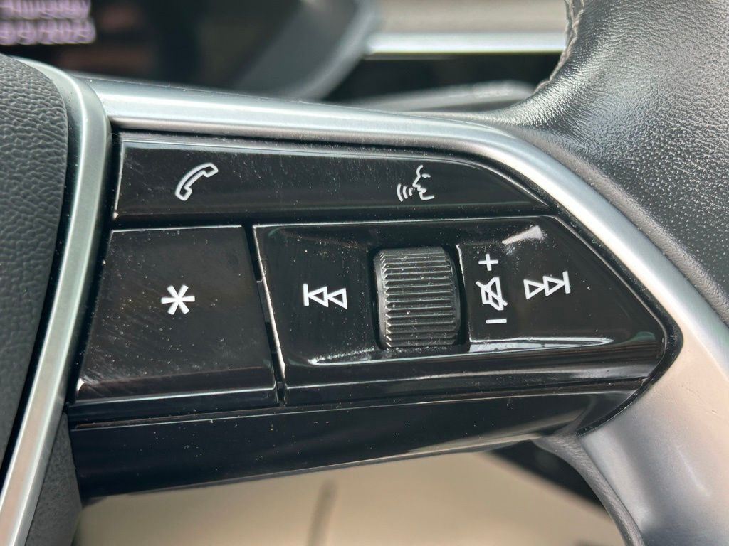 2024 Audi Q8 e-tron Premium Plus Lakeland FL