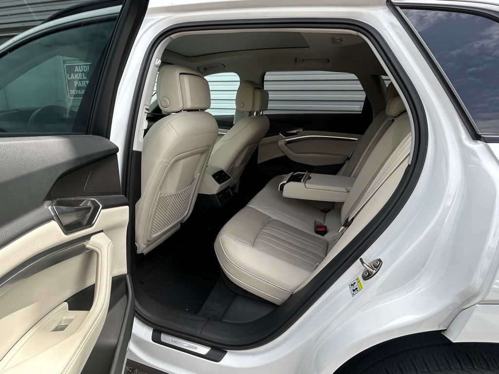 2024 Audi Q8 e-tron Premium Plus Lakeland FL
