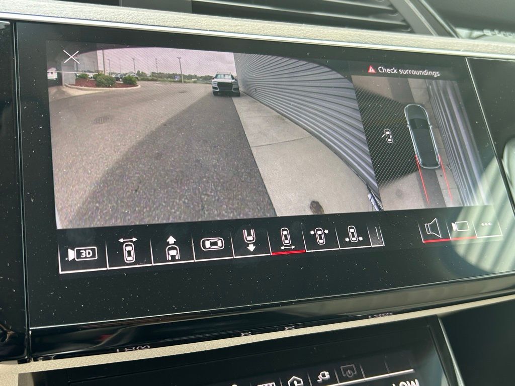 2024 Audi Q8 e-tron Premium Plus Lakeland FL