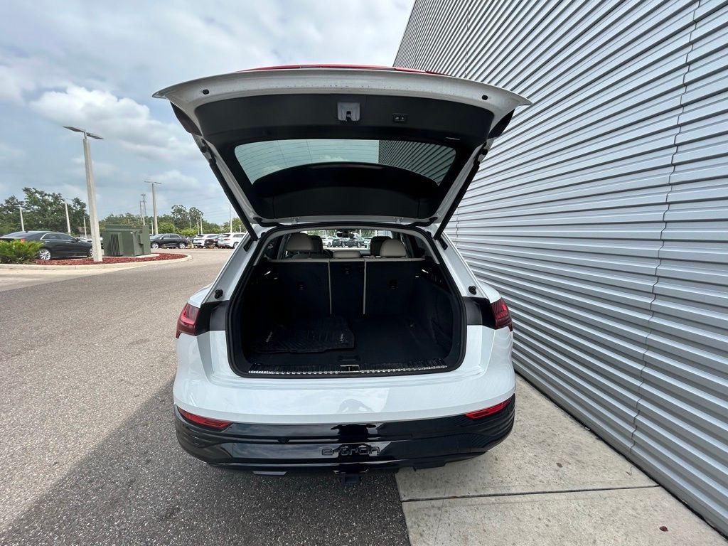2024 Audi Q8 e-tron Premium Plus Lakeland FL