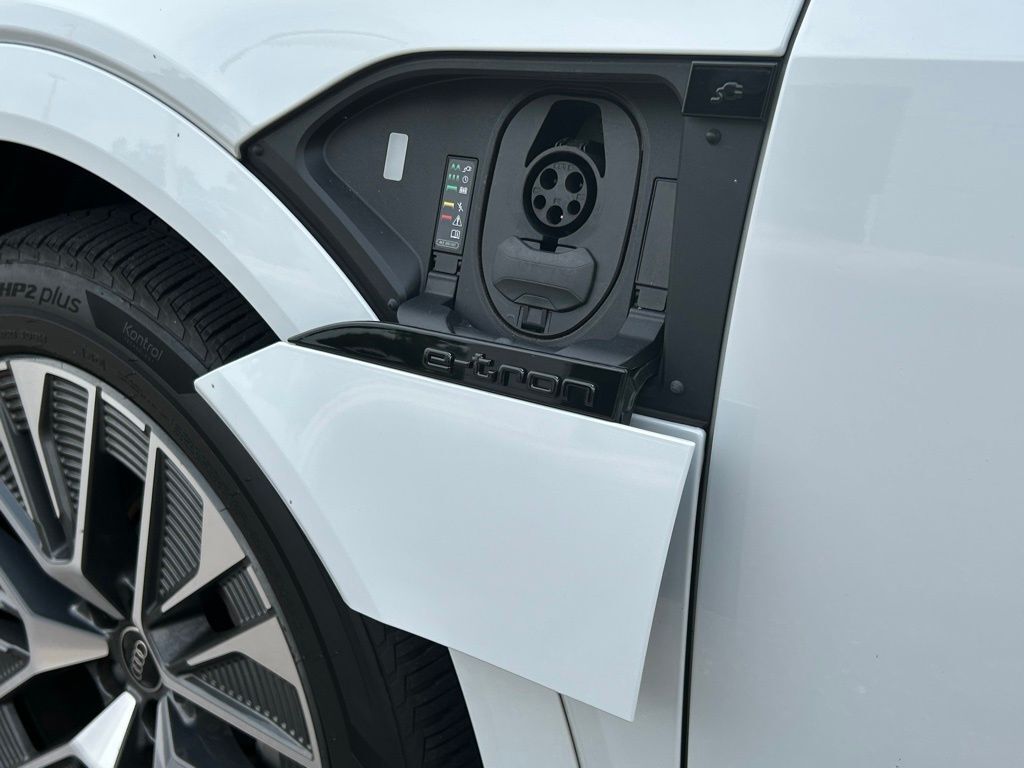 2024 Audi Q8 e-tron Premium Plus Lakeland FL