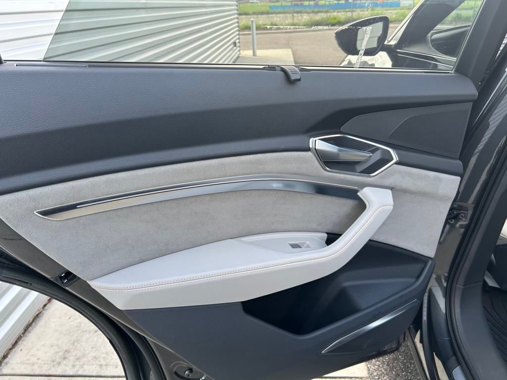 2024 Audi Q8 e-tron Prestige Lakeland FL
