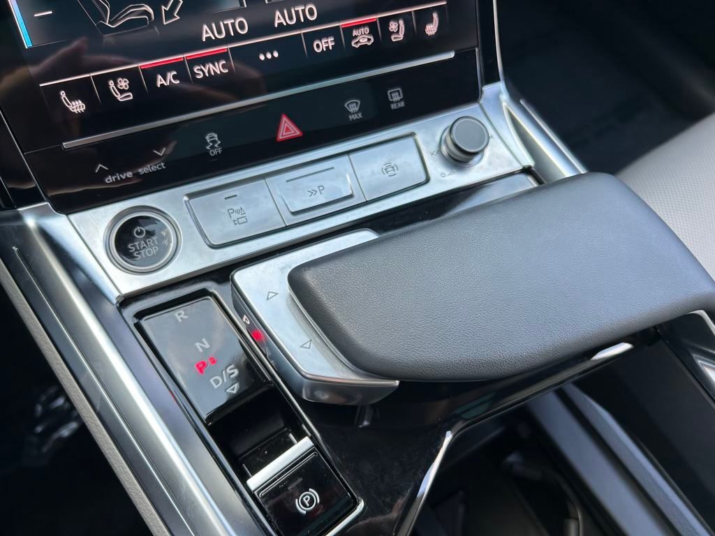 2024 Audi Q8 e-tron Prestige Lakeland FL