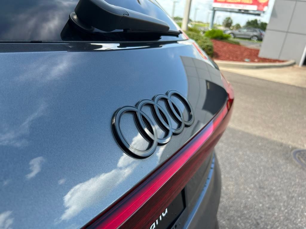 2024 Audi Q8 e-tron Prestige Lakeland FL
