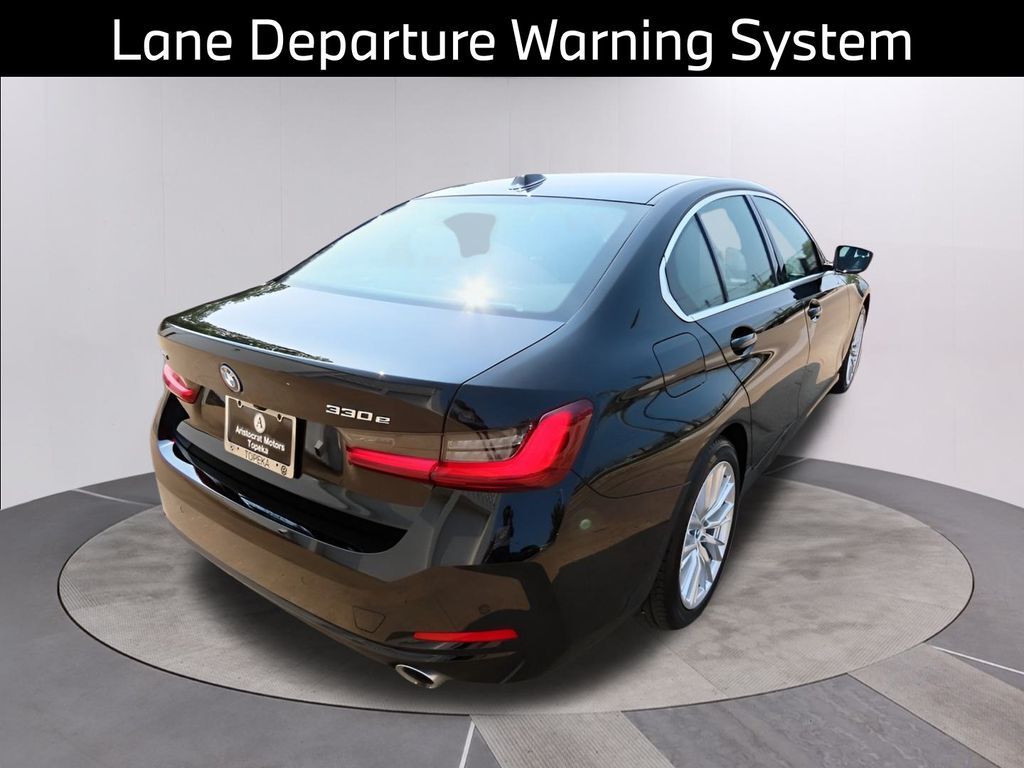 2024 BMW 3 Series 330e xDrive