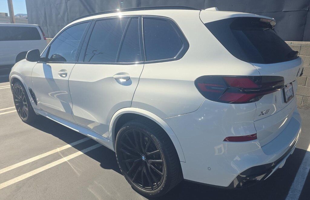 2024 BMW X5 xDrive40i 2024 BMW X5 xDrive40i