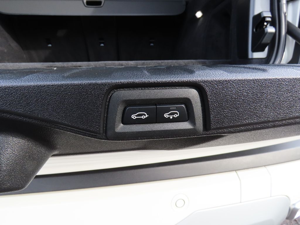 2024 BMW X5 xDrive50e