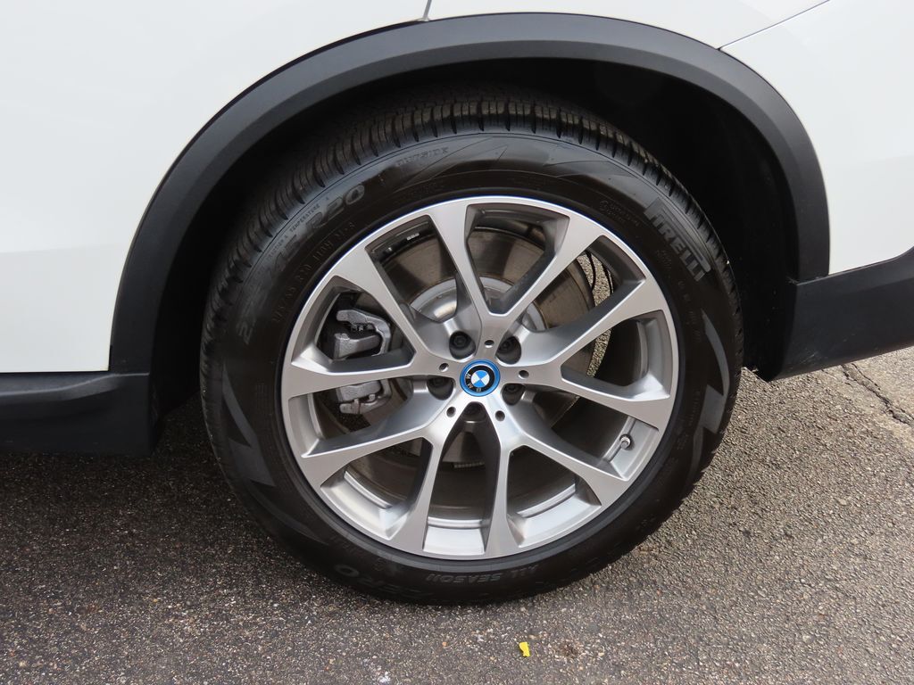 2024 BMW X5 xDrive50e