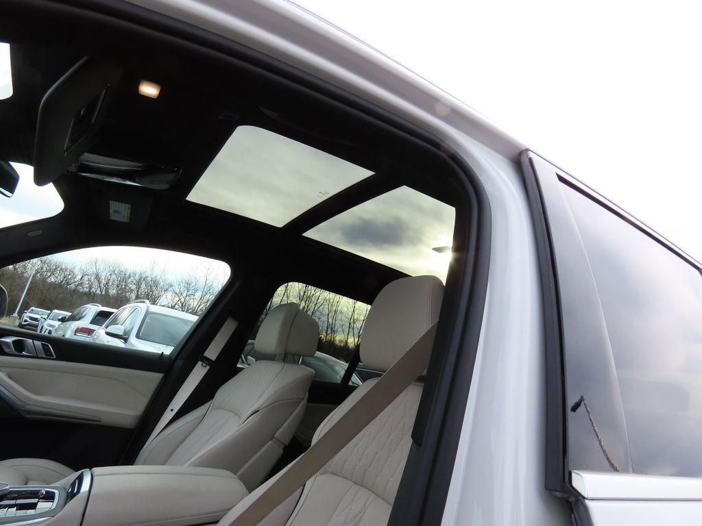 2024 BMW X5 xDrive50e