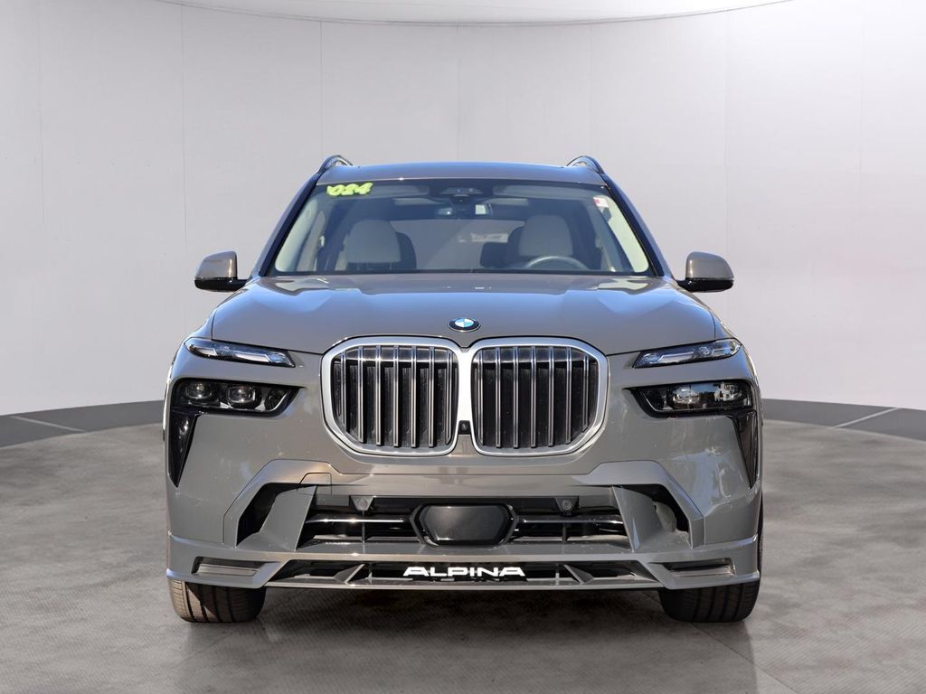 2024 BMW X7 ALPINA XB7