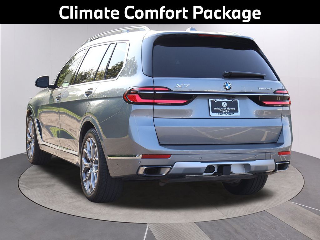 2024 BMW X7 xDrive40i