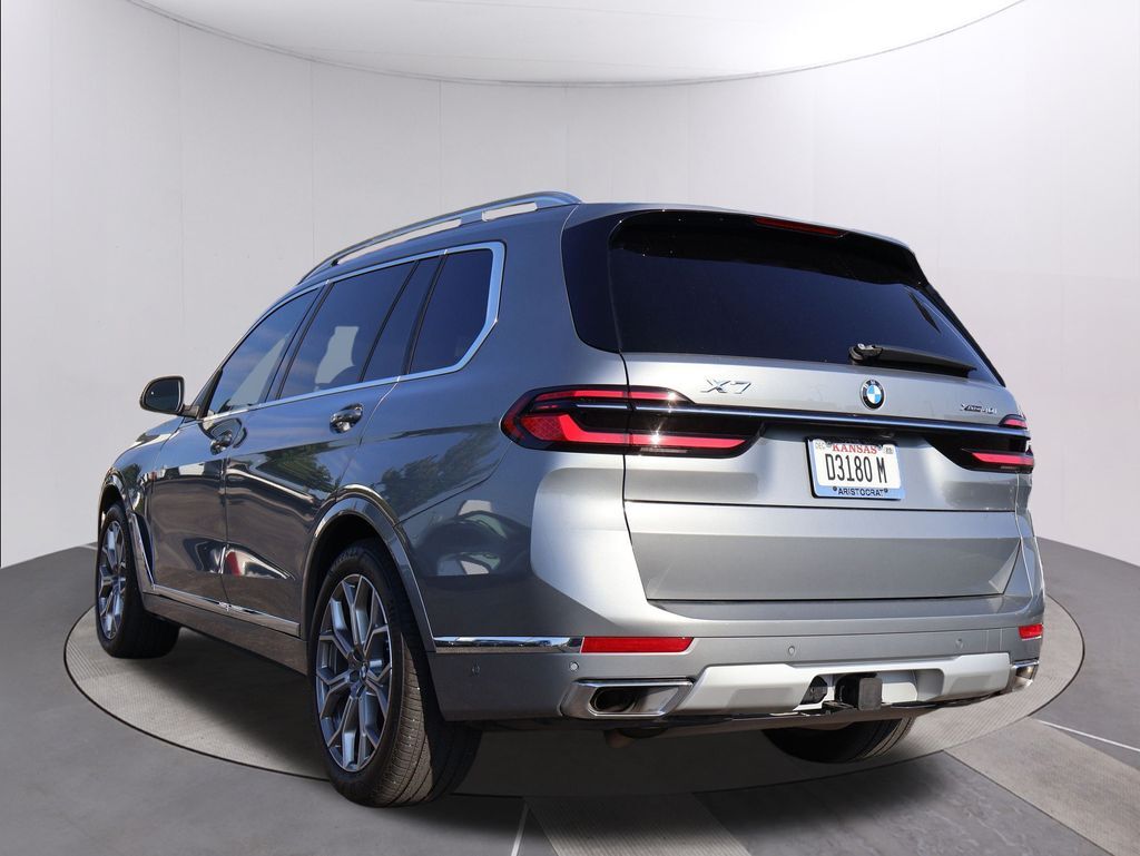 2024 BMW X7 xDrive40i