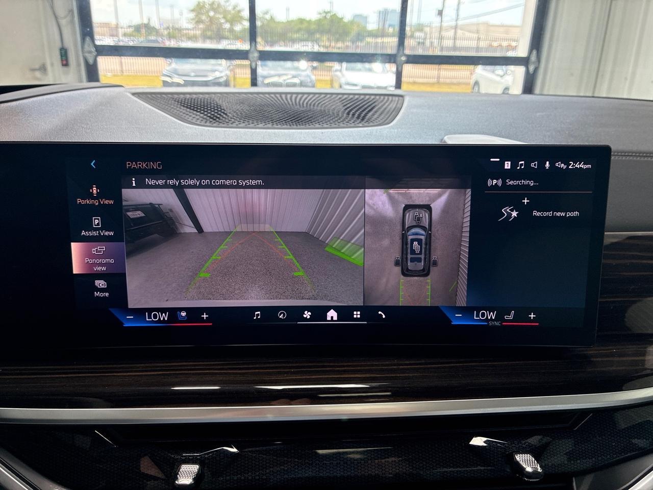 2024 BMW X7 xDrive40i, Premium Pkg, Climate Comfort Pkg, Parking Assist Pkg, Alcantara Headliner Houston TX 2024 BMW X7 xDrive40i, Premium Pkg, Climate Comfort Pkg, Parking Assist Pkg, Alcantara Headliner Houston TX