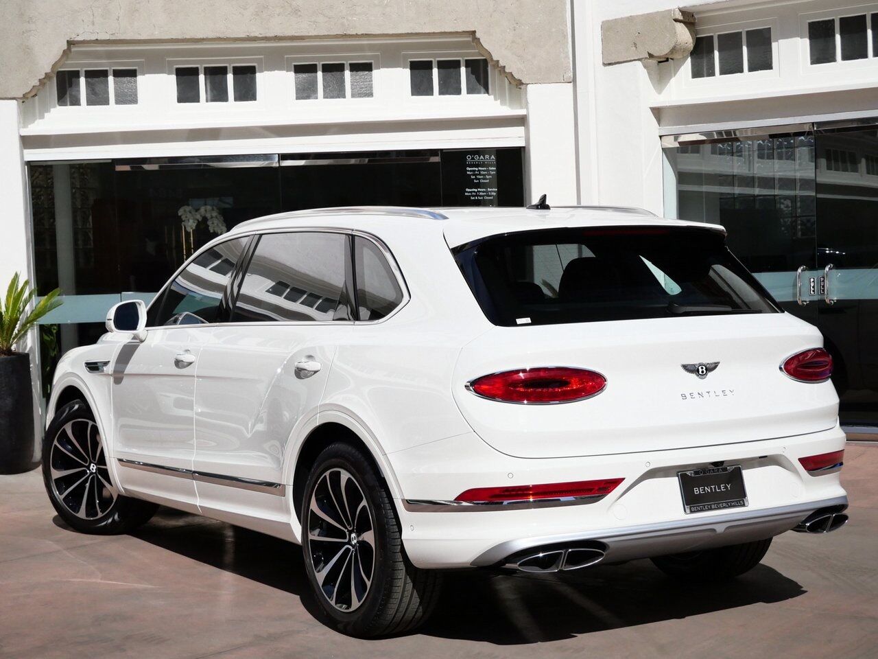 2024 Bentley Bentayga EWB Lawrence KS