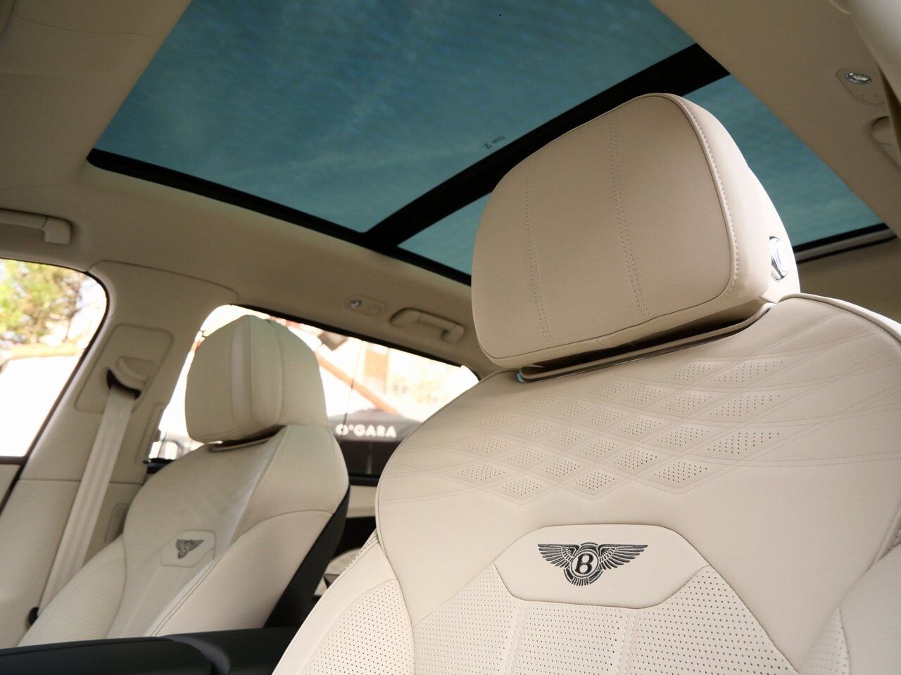 2024 Bentley Bentayga EWB Azure Azure Lawrence KS