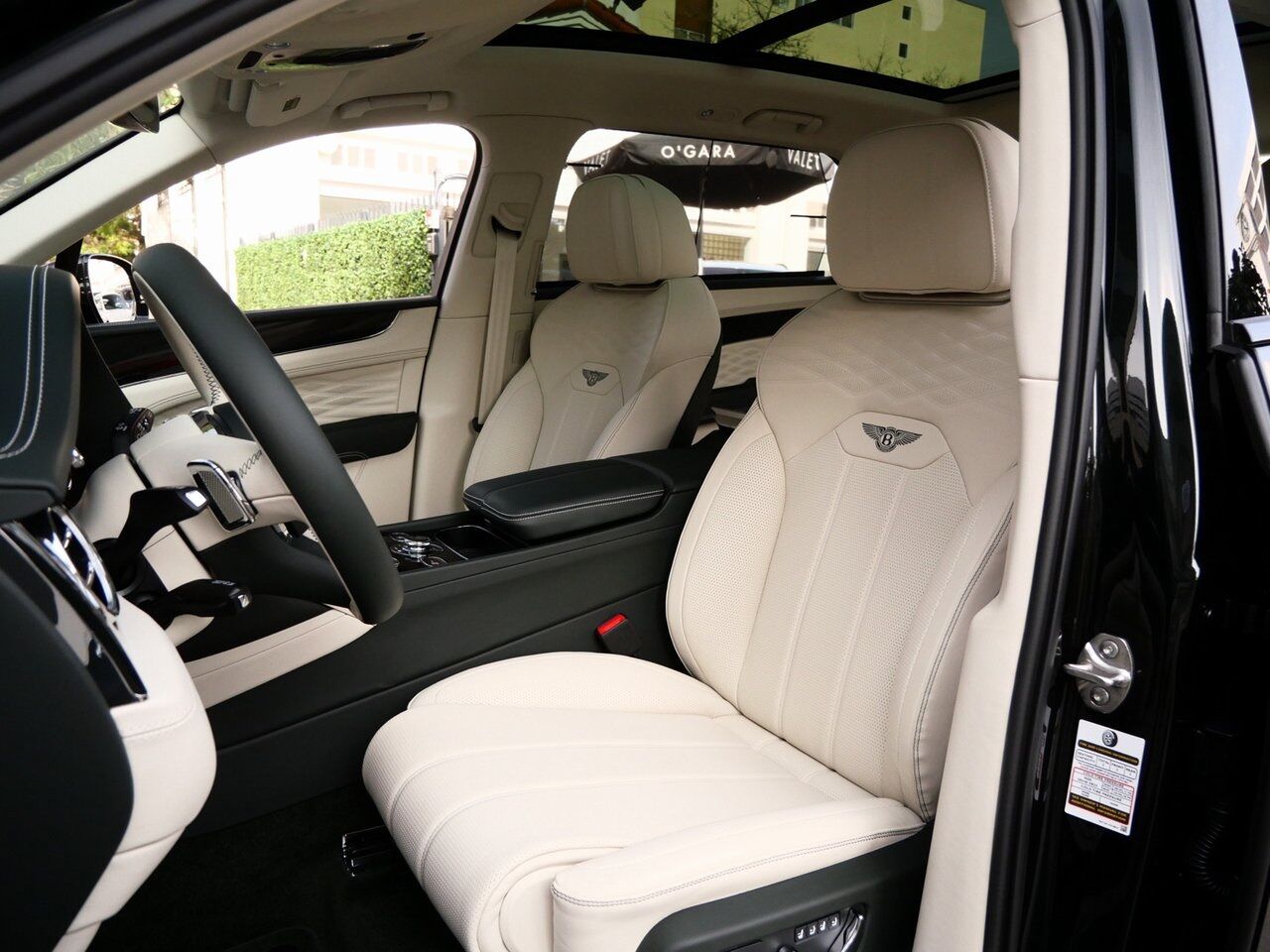 2024 Bentley Bentayga EWB Azure Azure Lawrence KS