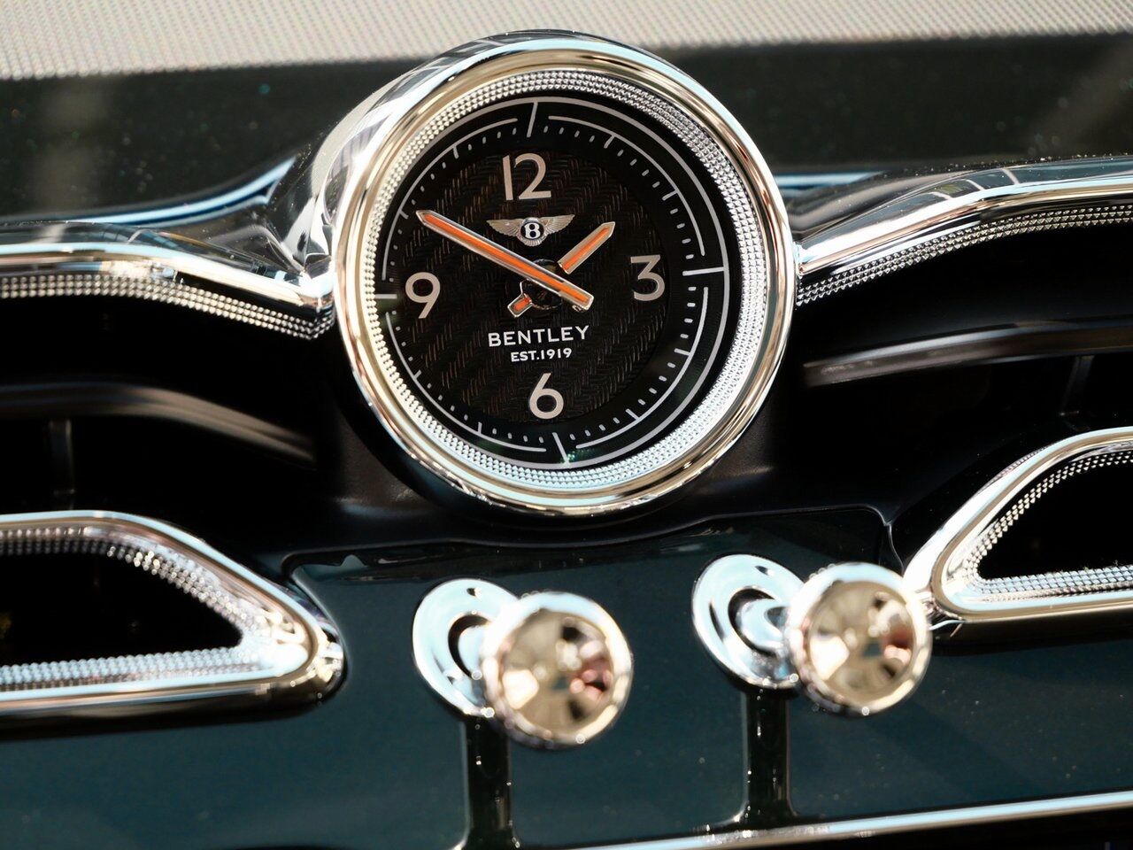 2024 Bentley Bentayga EWB Azure Azure Lawrence KS