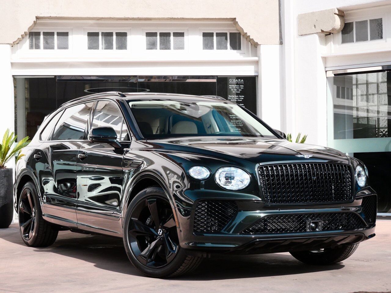 2024 Bentley Bentayga EWB Azure Azure