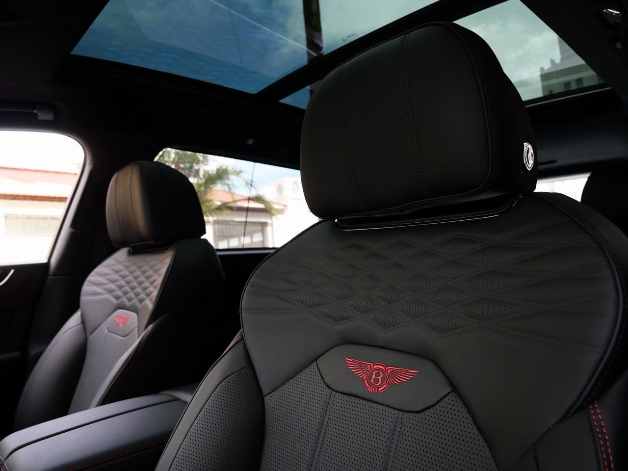 2024 Bentley Bentayga EWB Azure Azure Lawrence KS