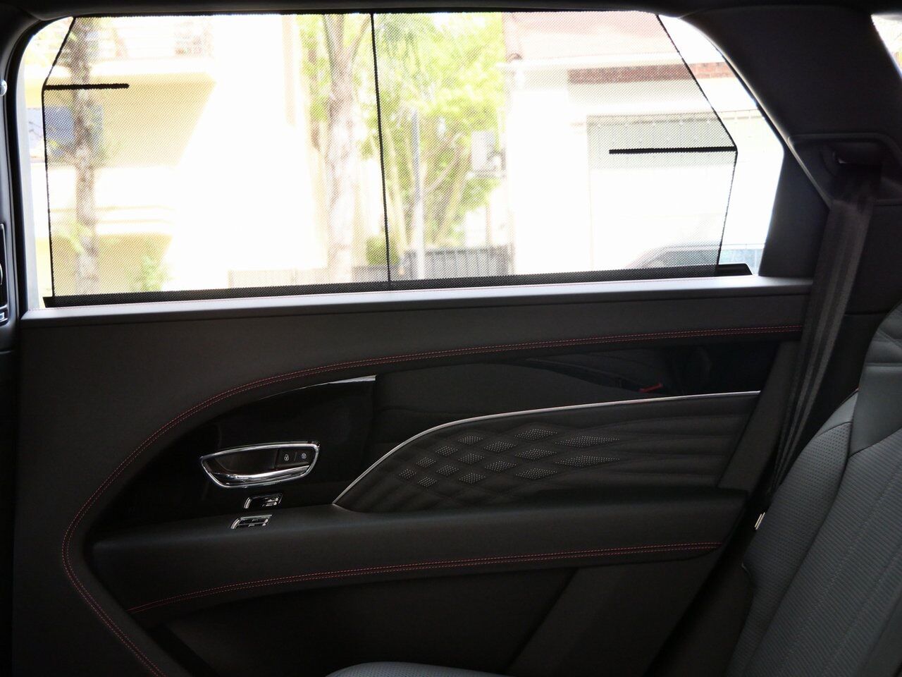 2024 Bentley Bentayga EWB Azure Azure Lawrence KS