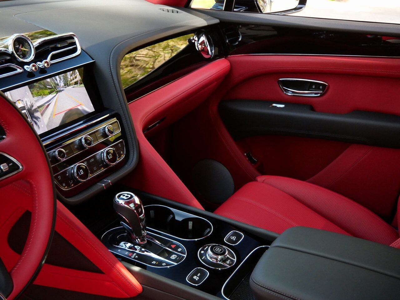 2024 Bentley Bentayga EWB Azure Azure Lawrence KS