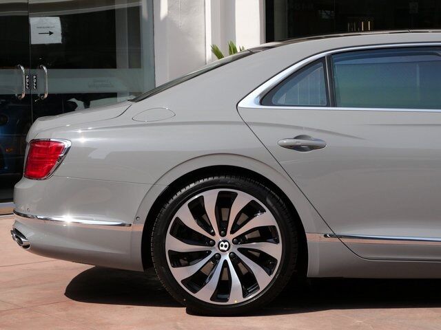 2024 Bentley Flying Spur Azure Azure Lawrence KS