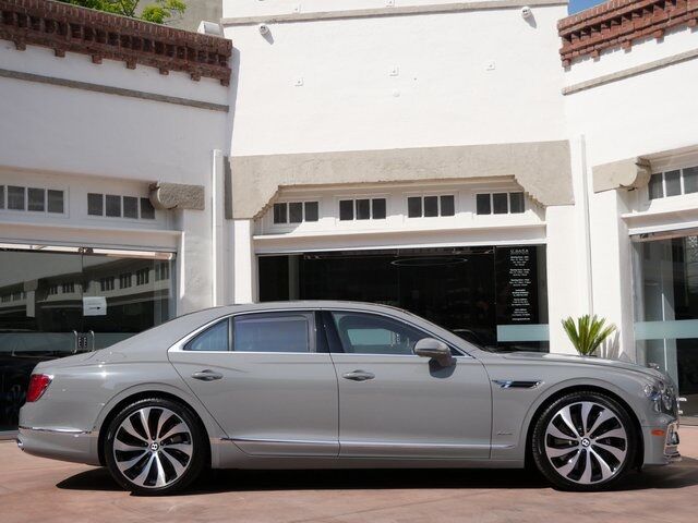 2024 Bentley Flying Spur Azure Azure Lawrence KS