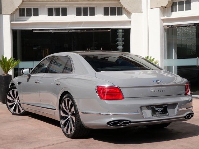 2024 Bentley Flying Spur Azure Azure Lawrence KS