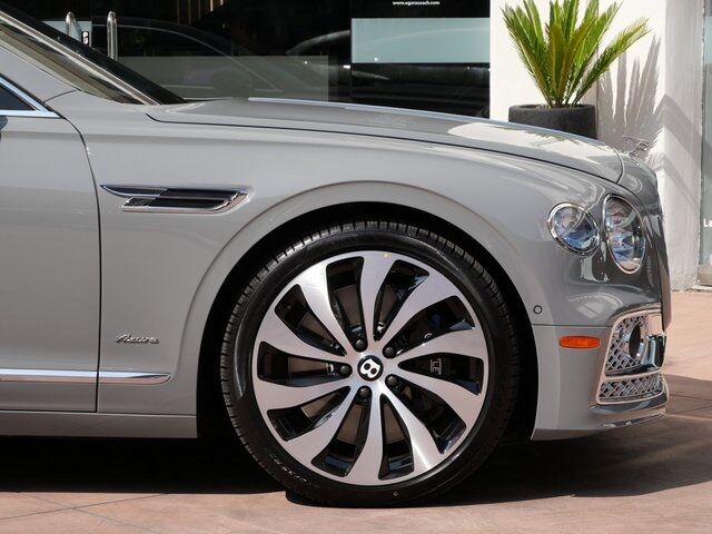 2024 Bentley Flying Spur Azure Azure Lawrence KS