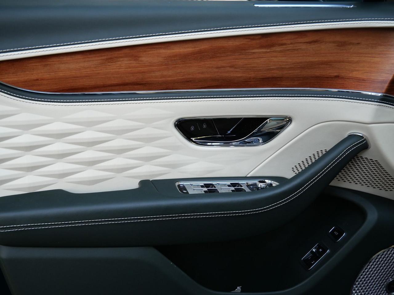 2024 Bentley Flying Spur Azure Azure Lawrence KS