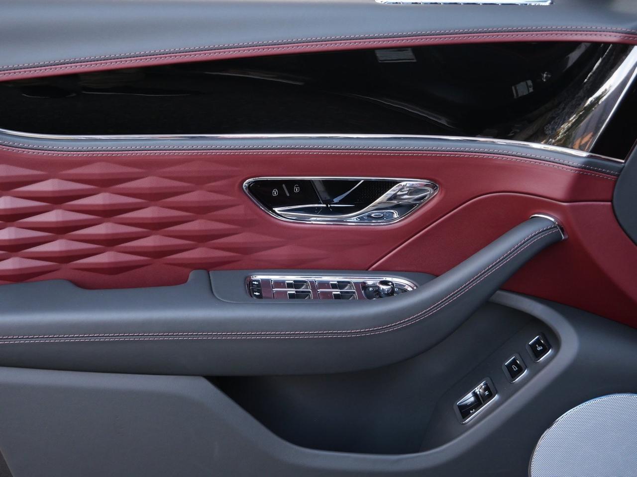 2024 Bentley Flying Spur Hybrid Azure Azure Lawrence KS