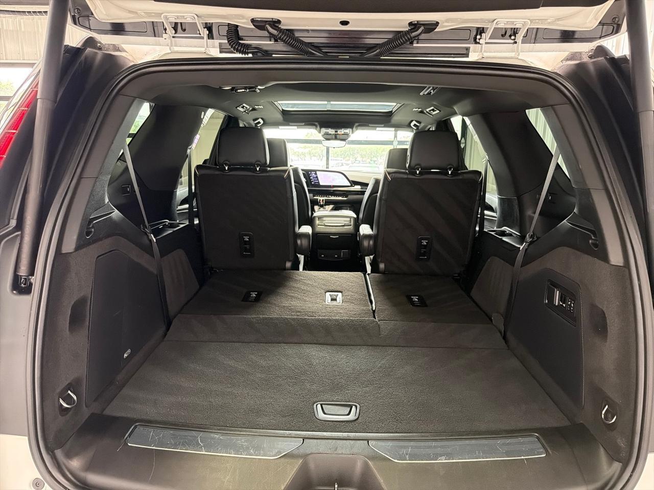 2024 Cadillac Escalade 4x4, Onyx Pkg, Touring Pkg, Power Assist Steps Houston TX 2024 Cadillac Escalade 4x4, Onyx Pkg, Touring Pkg, Power Assist Steps Houston TX