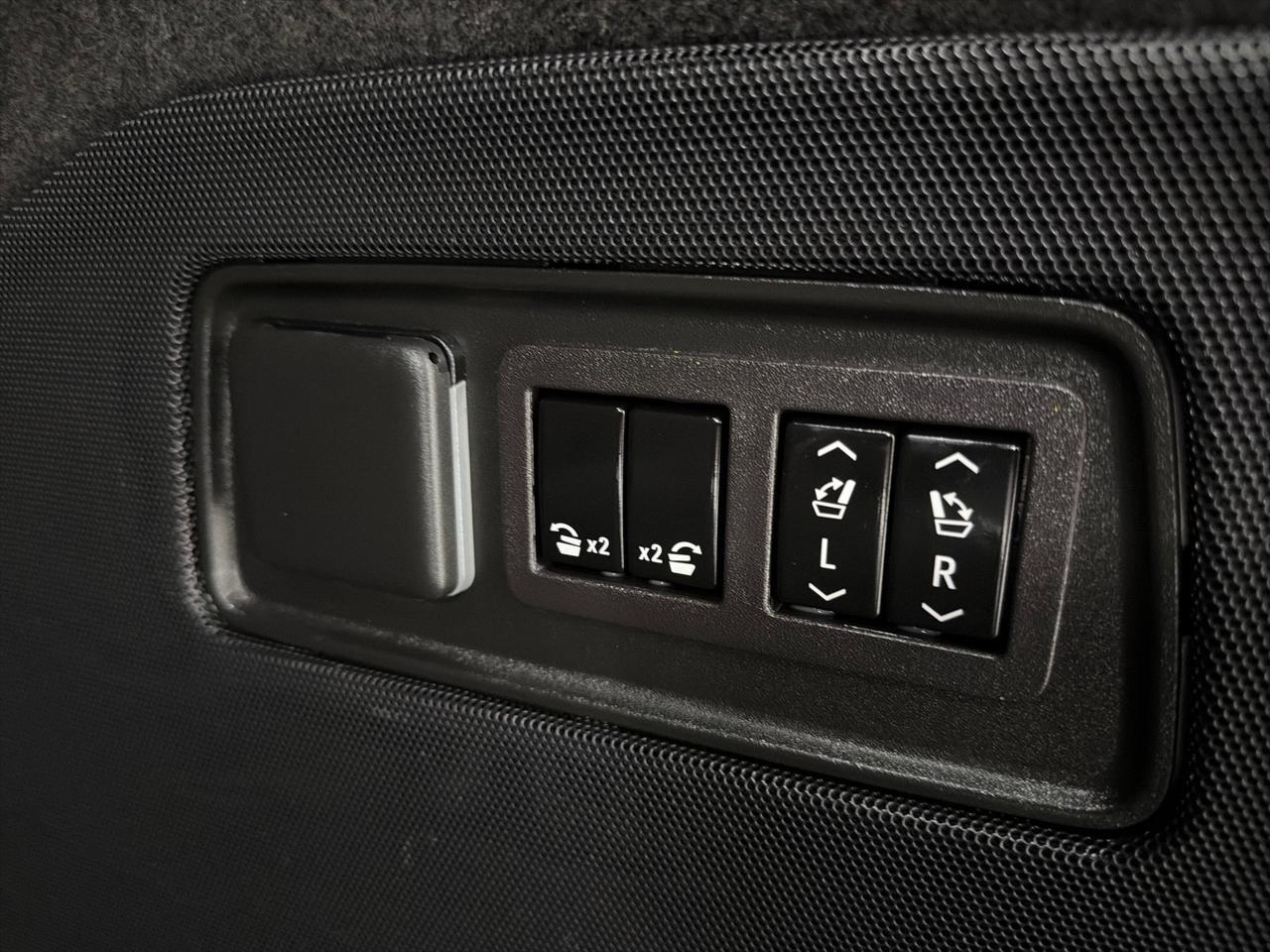 2024 Cadillac Escalade 4x4, Onyx Pkg, Touring Pkg, Power Assist Steps Houston TX 2024 Cadillac Escalade 4x4, Onyx Pkg, Touring Pkg, Power Assist Steps Houston TX