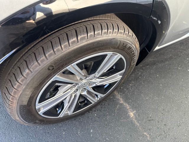 2024 Cadillac LYRIQ Luxury 2024 Cadillac LYRIQ Luxury