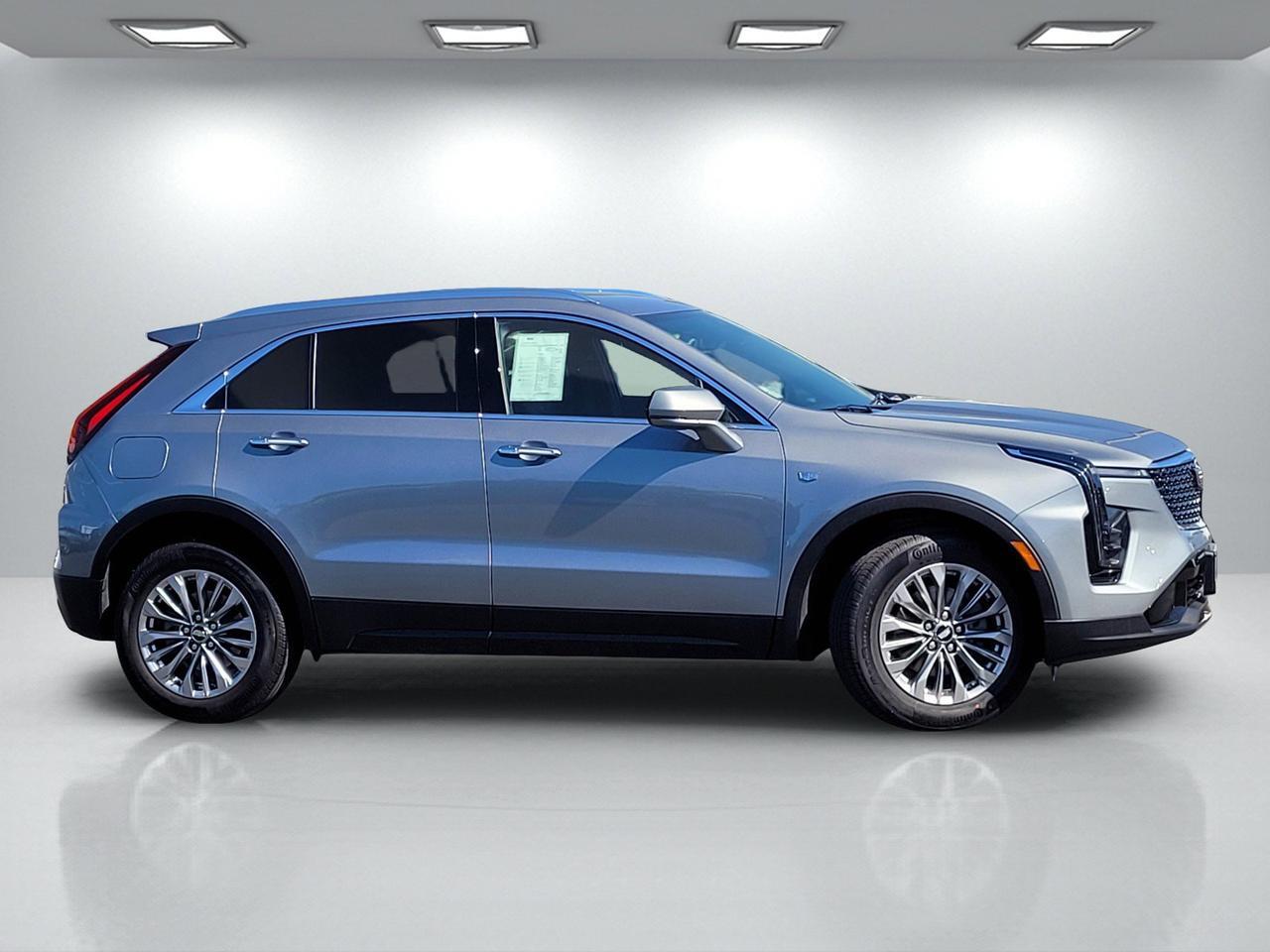 2024 Cadillac XT4 FWD Premium Luxury Roseville CA