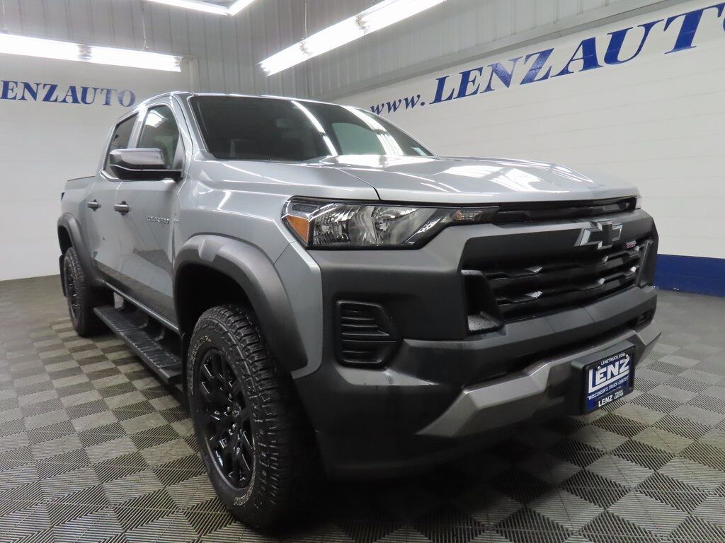 2024 Chevrolet Colorado 4x4 Crew Cab Trail Boss Fond du Lac WI 2024 Chevrolet Colorado 4x4 Crew Cab Trail Boss Fond du Lac WI