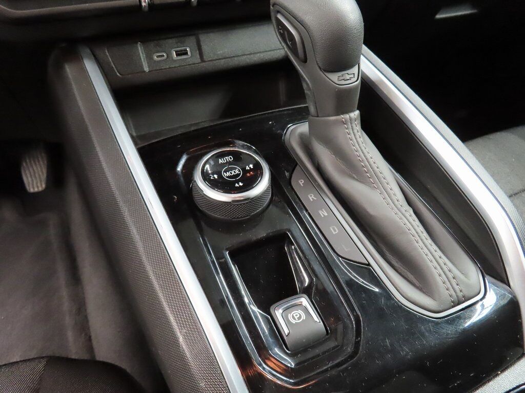 2024 Chevrolet Colorado 4x4 Crew Cab Trail Boss Fond du Lac WI 2024 Chevrolet Colorado 4x4 Crew Cab Trail Boss Fond du Lac WI