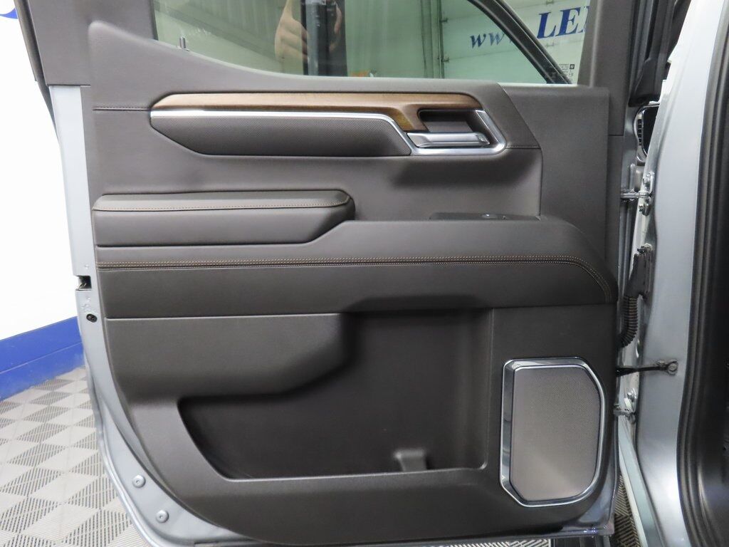 2024 Chevrolet Silverado 1500 4x4 Crew Cab High Country Fond du Lac WI 2024 Chevrolet Silverado 1500 4x4 Crew Cab High Country Fond du Lac WI