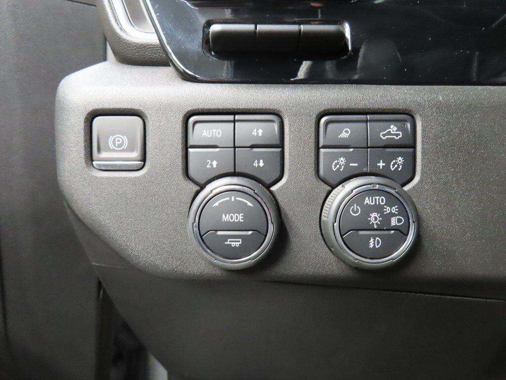 2024 Chevrolet Silverado 1500 4x4 Crew Cab High Country Fond du Lac WI 2024 Chevrolet Silverado 1500 4x4 Crew Cab High Country Fond du Lac WI