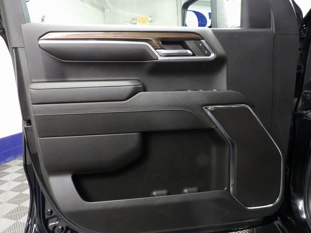 2024 Chevrolet Silverado 1500 4x4 Crew Cab RST Fond du Lac WI 2024 Chevrolet Silverado 1500 4x4 Crew Cab RST Fond du Lac WI