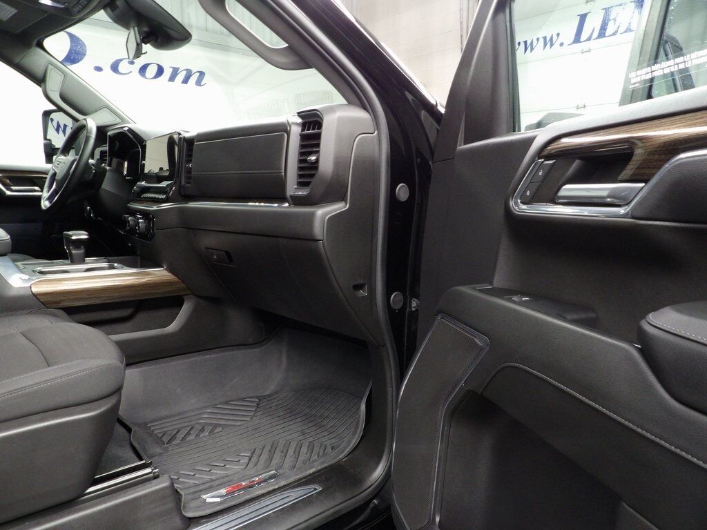 2024 Chevrolet Silverado 1500 4x4 Crew Cab RST Fond du Lac WI 2024 Chevrolet Silverado 1500 4x4 Crew Cab RST Fond du Lac WI