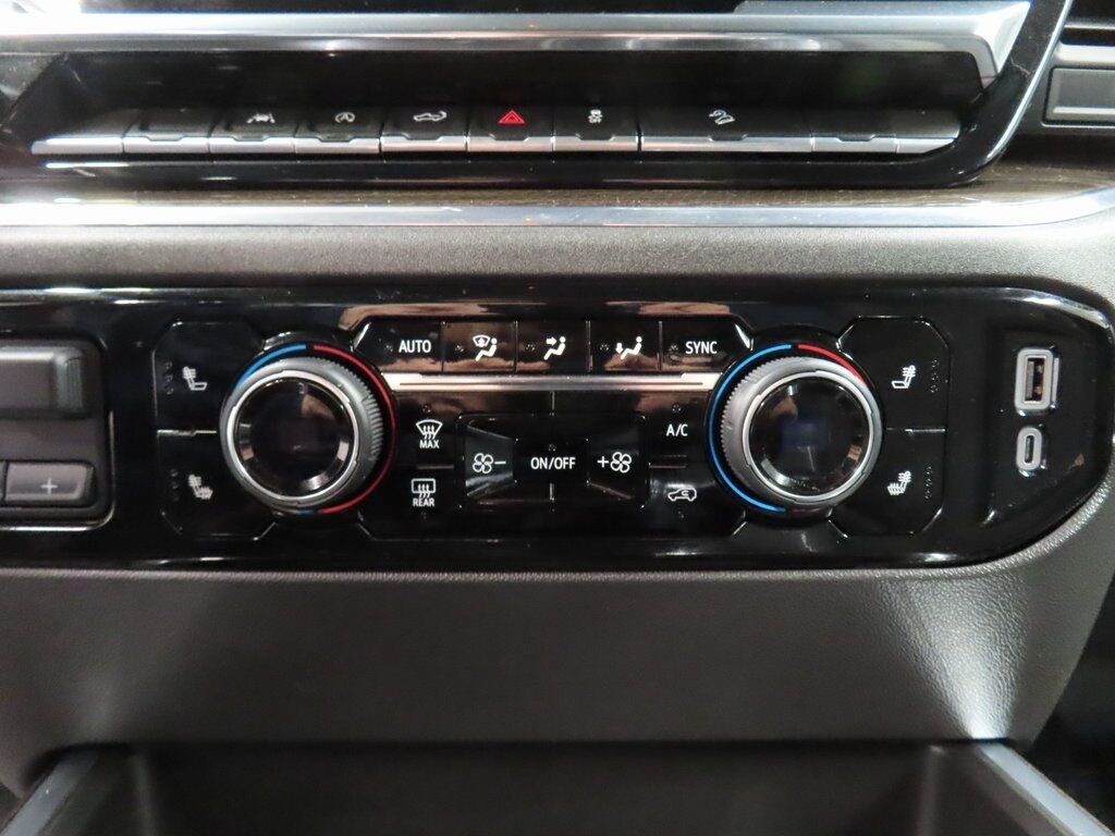 2024 Chevrolet Silverado 1500 4x4 Crew Cab RST Fond du Lac WI 2024 Chevrolet Silverado 1500 4x4 Crew Cab RST Fond du Lac WI