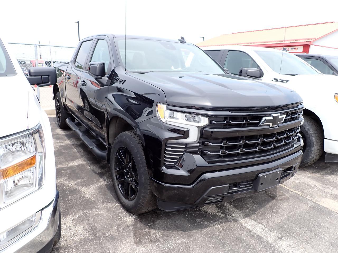 2024 Chevrolet Silverado 1500 RST 4WD CREW CAB Listowel ON 2024 Chevrolet Silverado 1500 RST 4WD CREW CAB Listowel ON