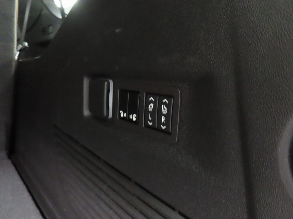 2024 Chevrolet Suburban High Country 4WD Fond du Lac WI 2024 Chevrolet Suburban High Country 4WD Fond du Lac WI