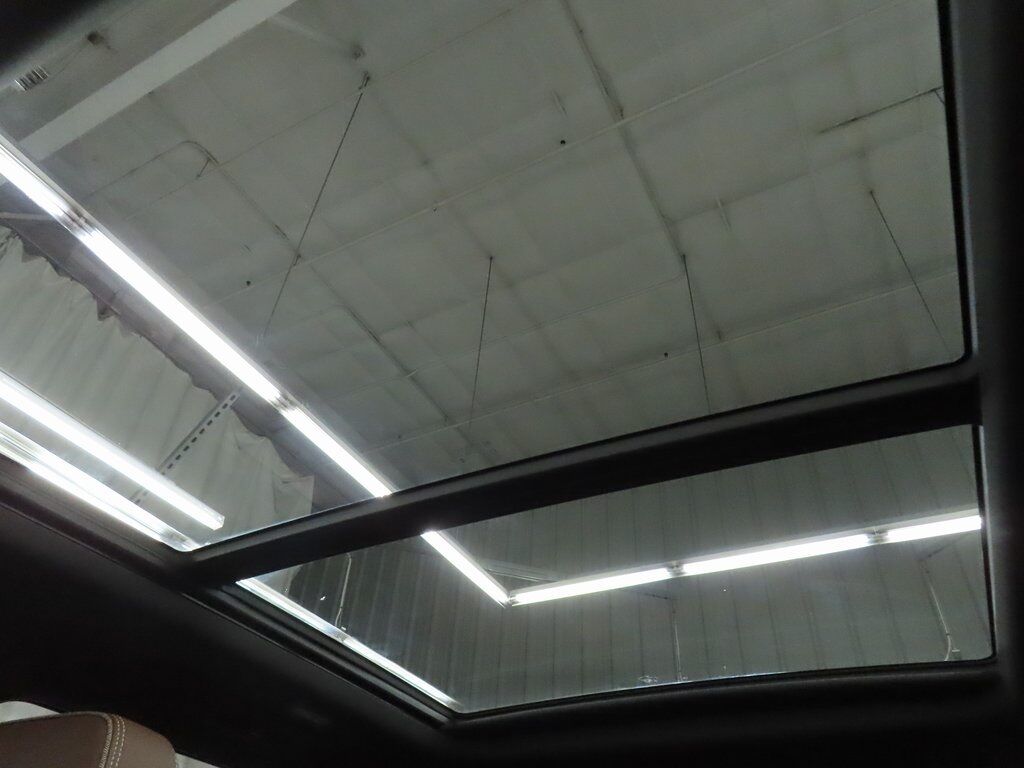 2024 Chevrolet Suburban High Country 4WD Fond du Lac WI 2024 Chevrolet Suburban High Country 4WD Fond du Lac WI